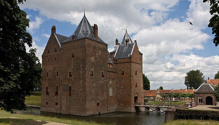 Betuwse-hofjes_afbeelding_cultuur_loevestein.jpg